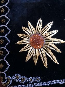 1960s Sarah Coventry Brooch/Pin