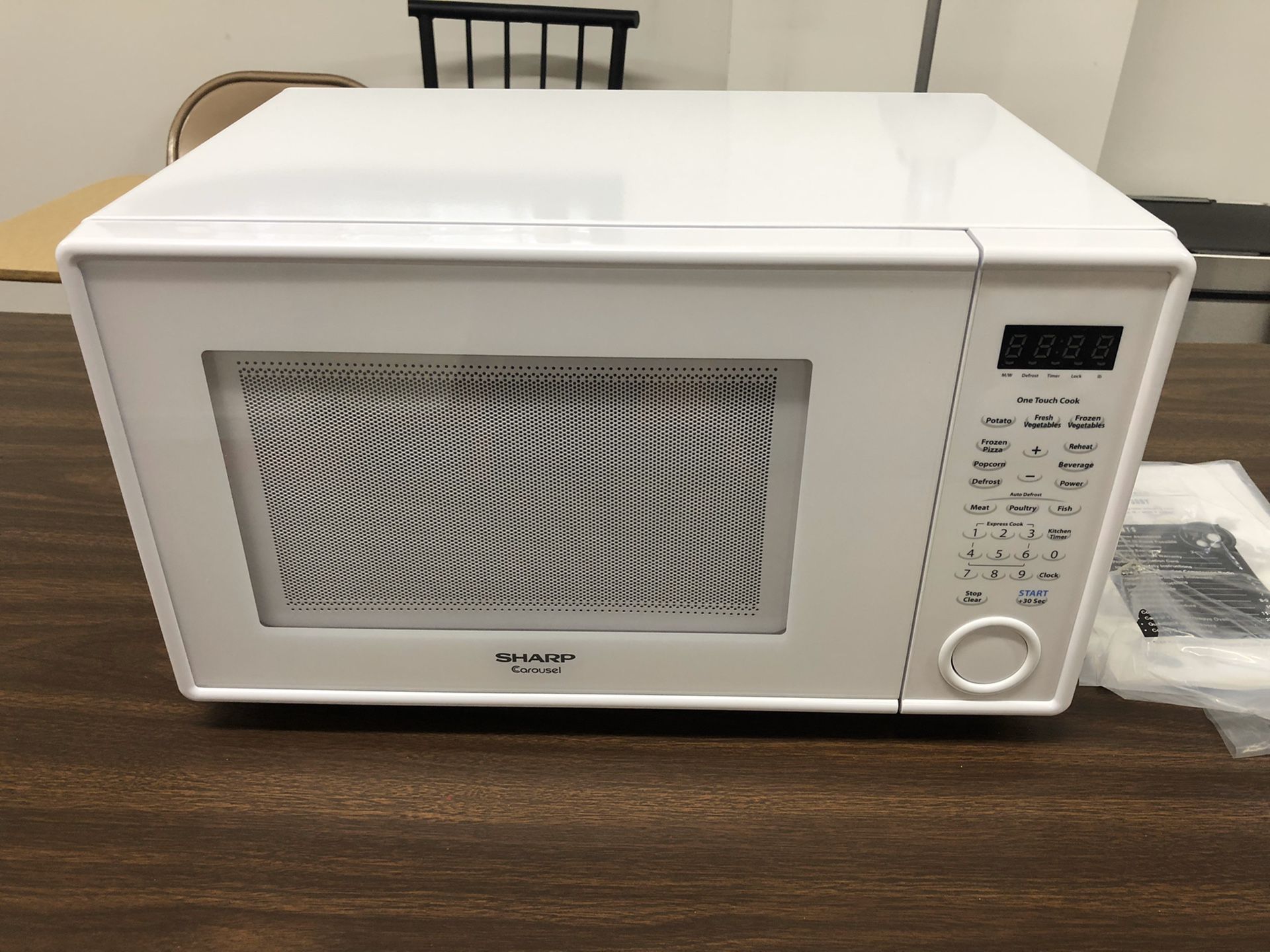 Microwave 1000 watts (NEW)
