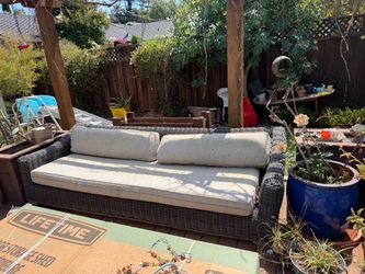 Linen out door sofas ((2)