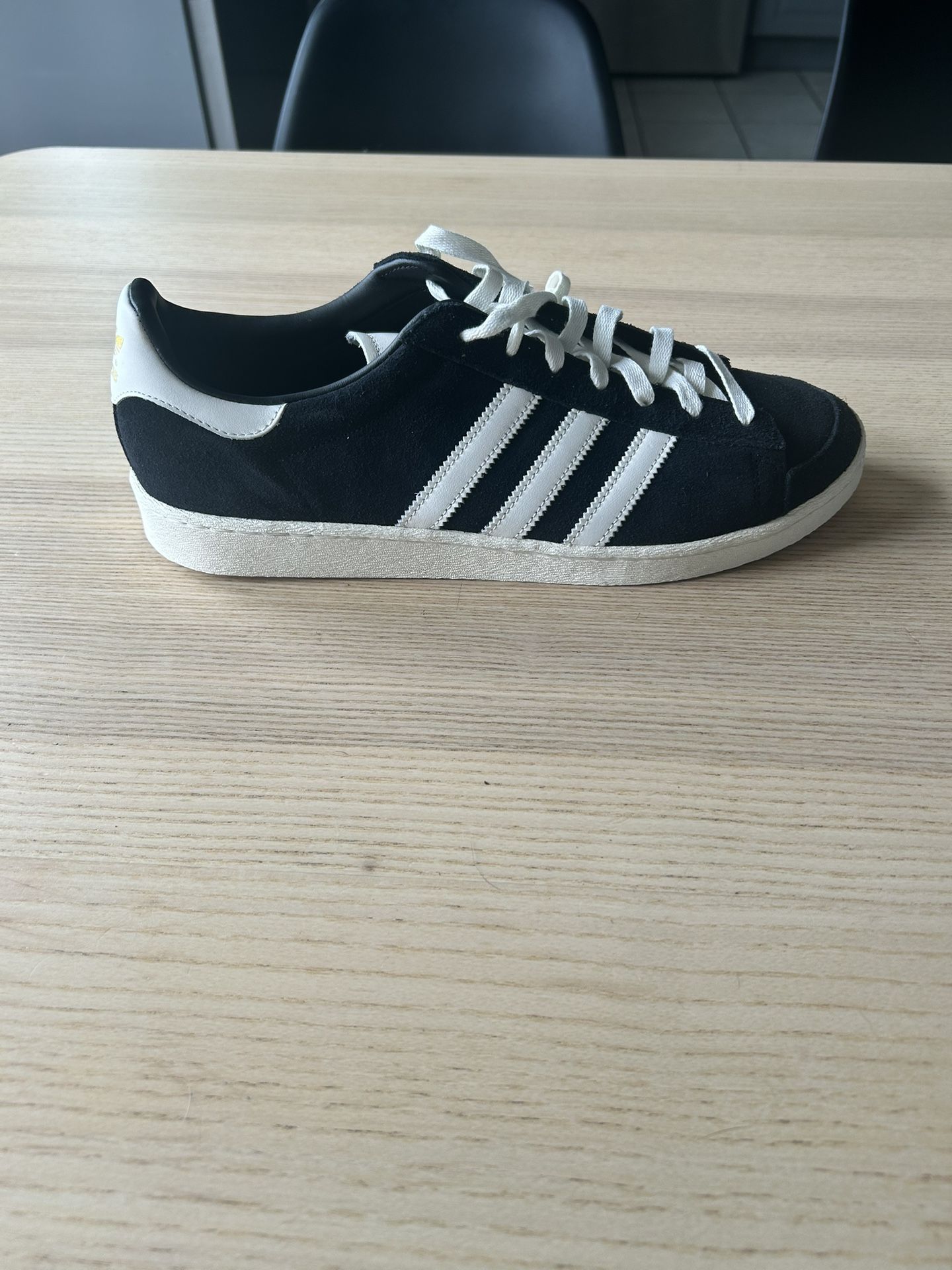 Adidas Jabbar Low’s Black Size 14