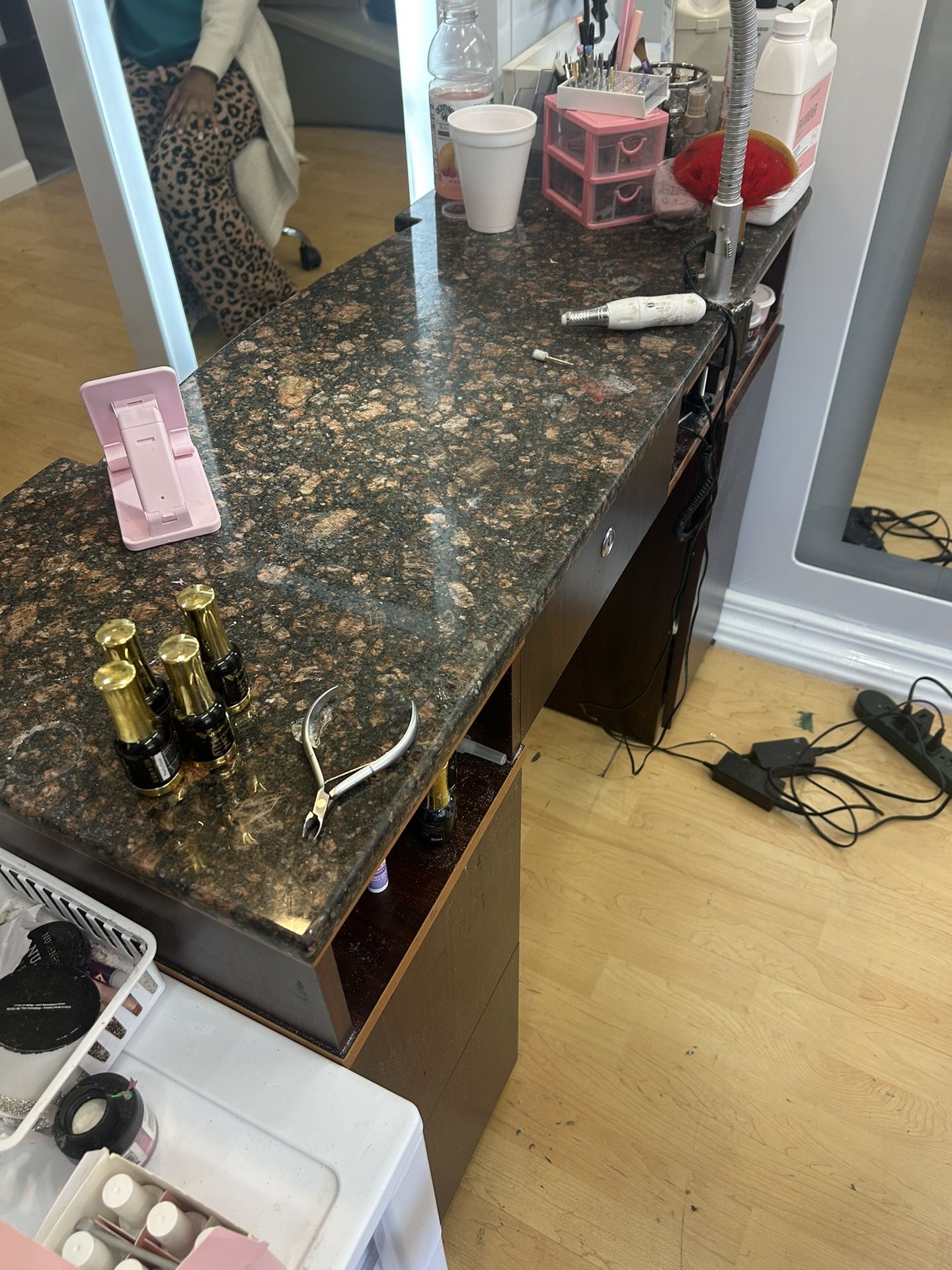 Nail Table