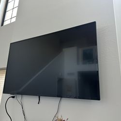 65” INSIGNIA TV