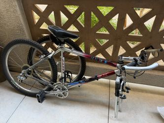 Cadex Road Bike