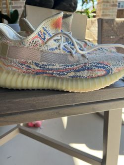 Yeezy 350 V2 Mx Oat Sz 12 used damaged box
