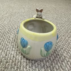 Flower pot