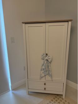 Dresser in white (bow not included) only $200