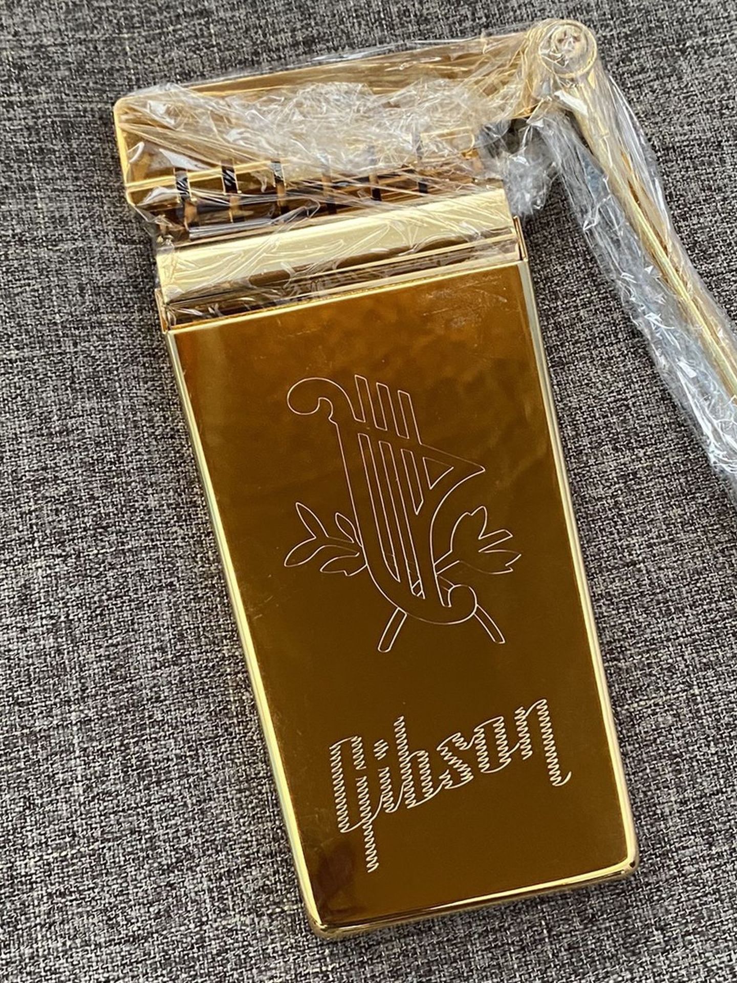 Gibson Vibrola Maestro Lyre Gold Tailpiece RIGHT HANDED for Sale