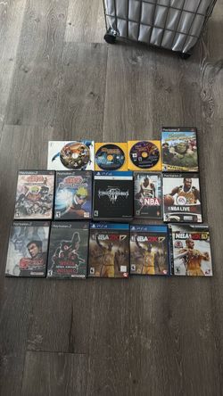 Assortment of 14 Videogames Prices in Description