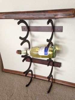 Horseshoe Wine Rack
