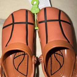 Kids crocs kids size 1 basketball