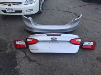 2012 THRU 2018 FORD FOCUS SEDAN REAR END PARTS
