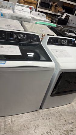 GE Washer Topload and Electric Dryer set