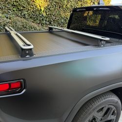 Rivian Cross Bars / Roof Or Bed Racks