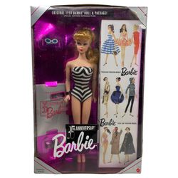 VTG 1993 Mattel 35th Anniversary Barbie Doll Giftset Keepsake Collection #11591
