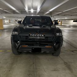 Toyota Tacoma TRD SPORT