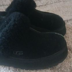 UGGS Women's Disquete Slippers (NEGOTIABLE)