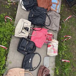 Lot of Women’s Handbags / Purses – Many Styles
