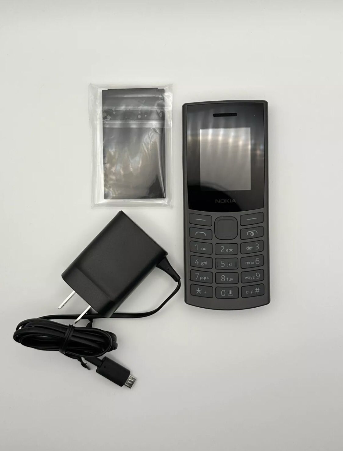 Nokia 105 4G | Dual SIM | GSM Unlocked Mobile Phone | Volte | Charcoal | Interna Get your hands on the Nokia 105 4G, a dual SIM unlocked mobile phone