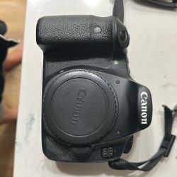 Canon EOS 60D 18 MP CMOS Digital SLR Camera