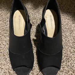 BCBG High Heel sandals Size 8