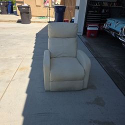 Reclining Lash Artist Chair