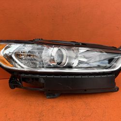 2013 - 2016 Ford Fusion Right Passenger Side Halogen Headlight OEM DS7Z-13008-A