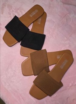 Flip-flops 9.5 wide