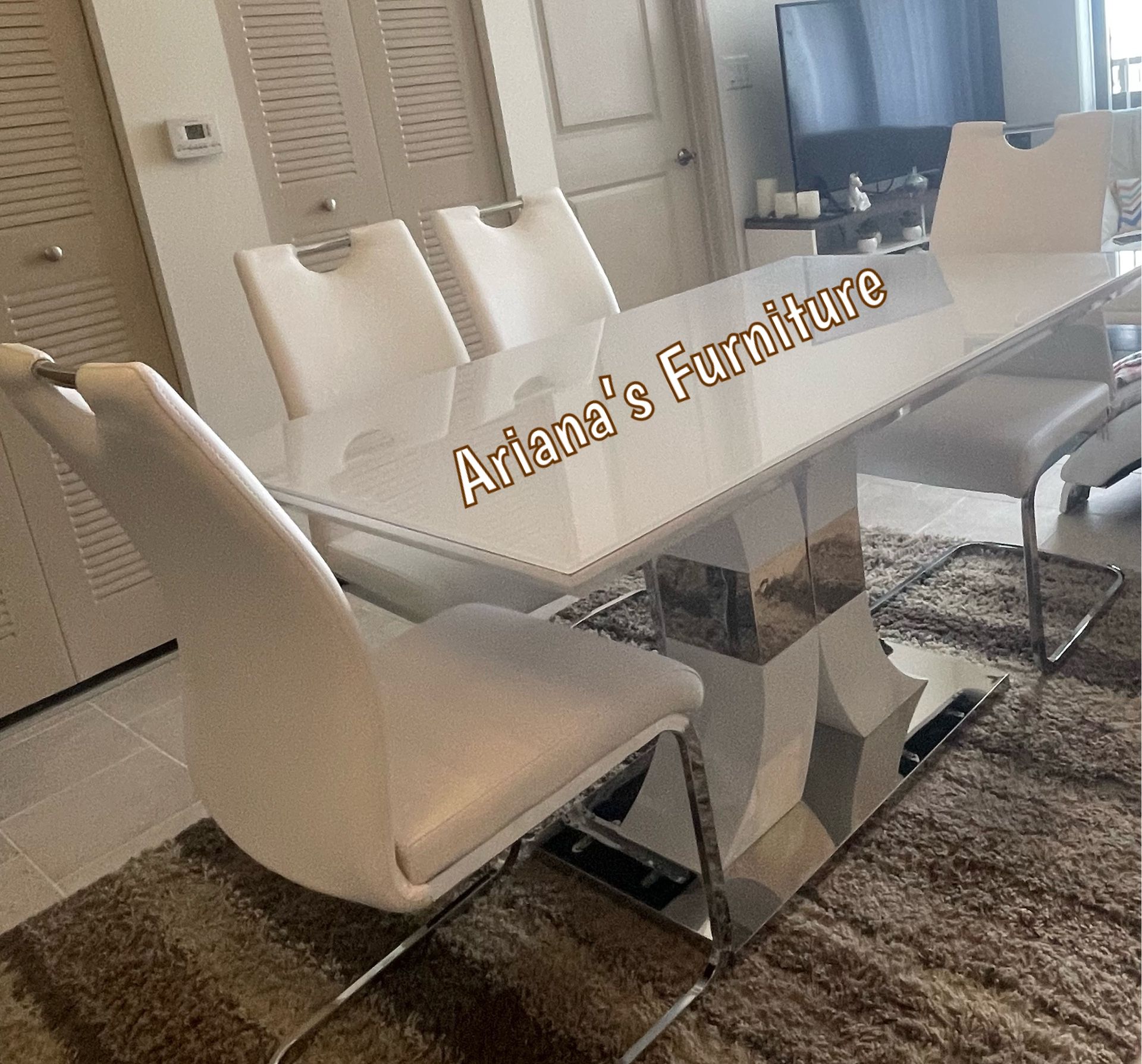 new glass top dining table + 4 chairs 55x31