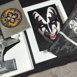 KISS Collectibles 
