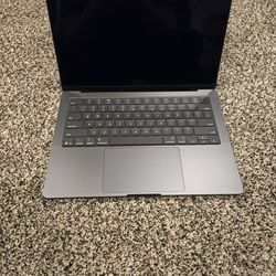 Brand New 14" MacBook Pro M5 – 32GB RAM, 1TB SSD