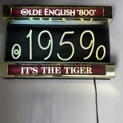 Old English 800 Beer Sign Light Impala