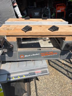 Black and Decker bench top workmate