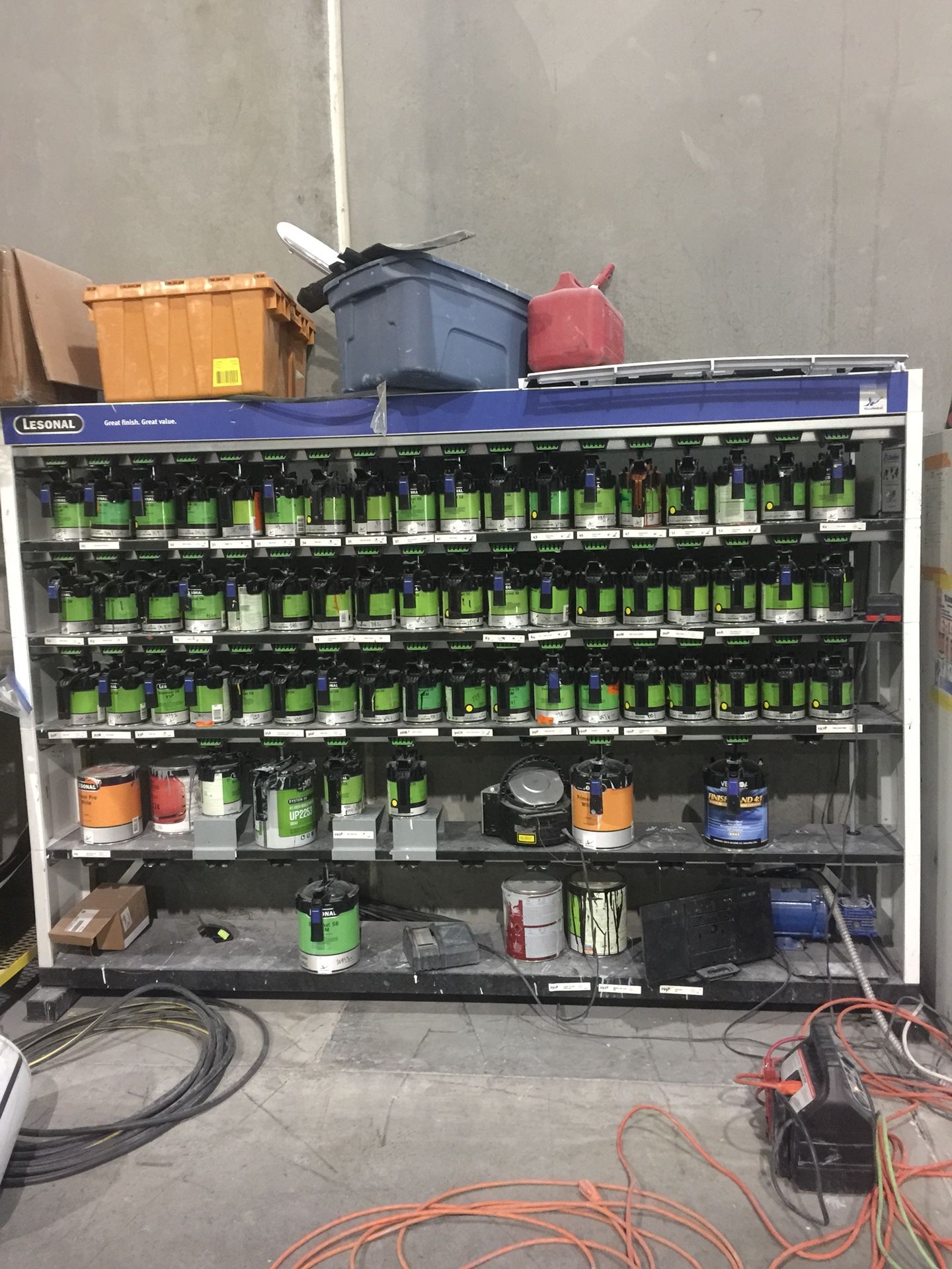 Lesonal paint bank