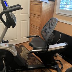 Pro -From 4.0 RT Exercise Bike 