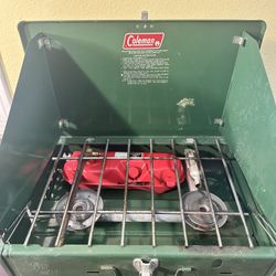 Coleman Two Burner Camp Stove 425E499 Vintage 