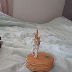 Music Box Carousel Horse Statue Creative Design Collecting Musical Decoration Rotating Horse Sculpture for Bedroom Office

