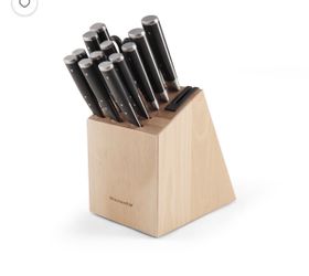 Knife set - KitchenAid Brand new
