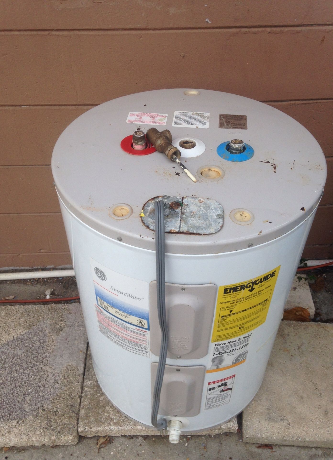 General Electric hot water heater