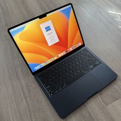 2023 MacBook Air with Apple M2 Chip 