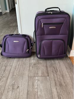 Rockland 2 piece carry on luggage set