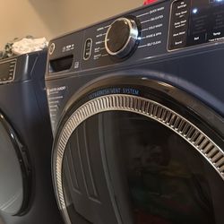 GE Smart Front Load Washer – 2024 Model – Needs Repair 