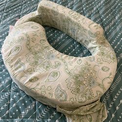 My Brest Friend Original Nursing Pillow