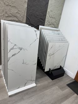 Large Format White Marble-Look Porcelain Tiles
