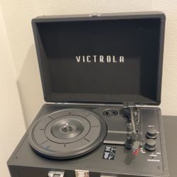 Victoria Record player
