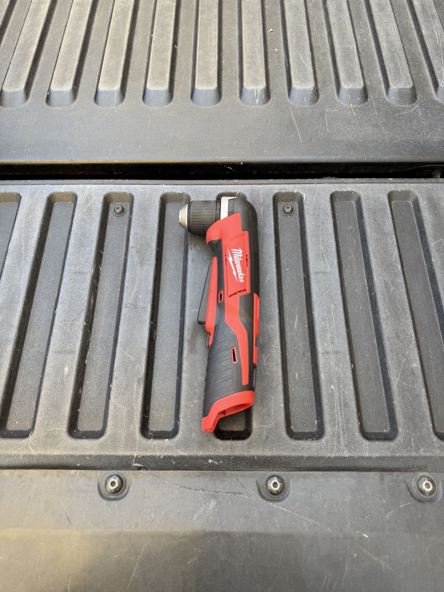 Milwaukee M12 12V Lithium-Ion Cordless 3/8 in. Right Angle Drill (Tool-Only)