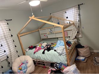 Kids bed