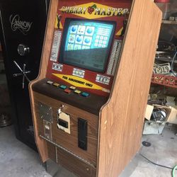 IGS Cherry Master Slot Machine 