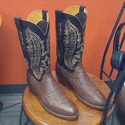 Lucchese 2000 Bullhide round toe boots 9.5d