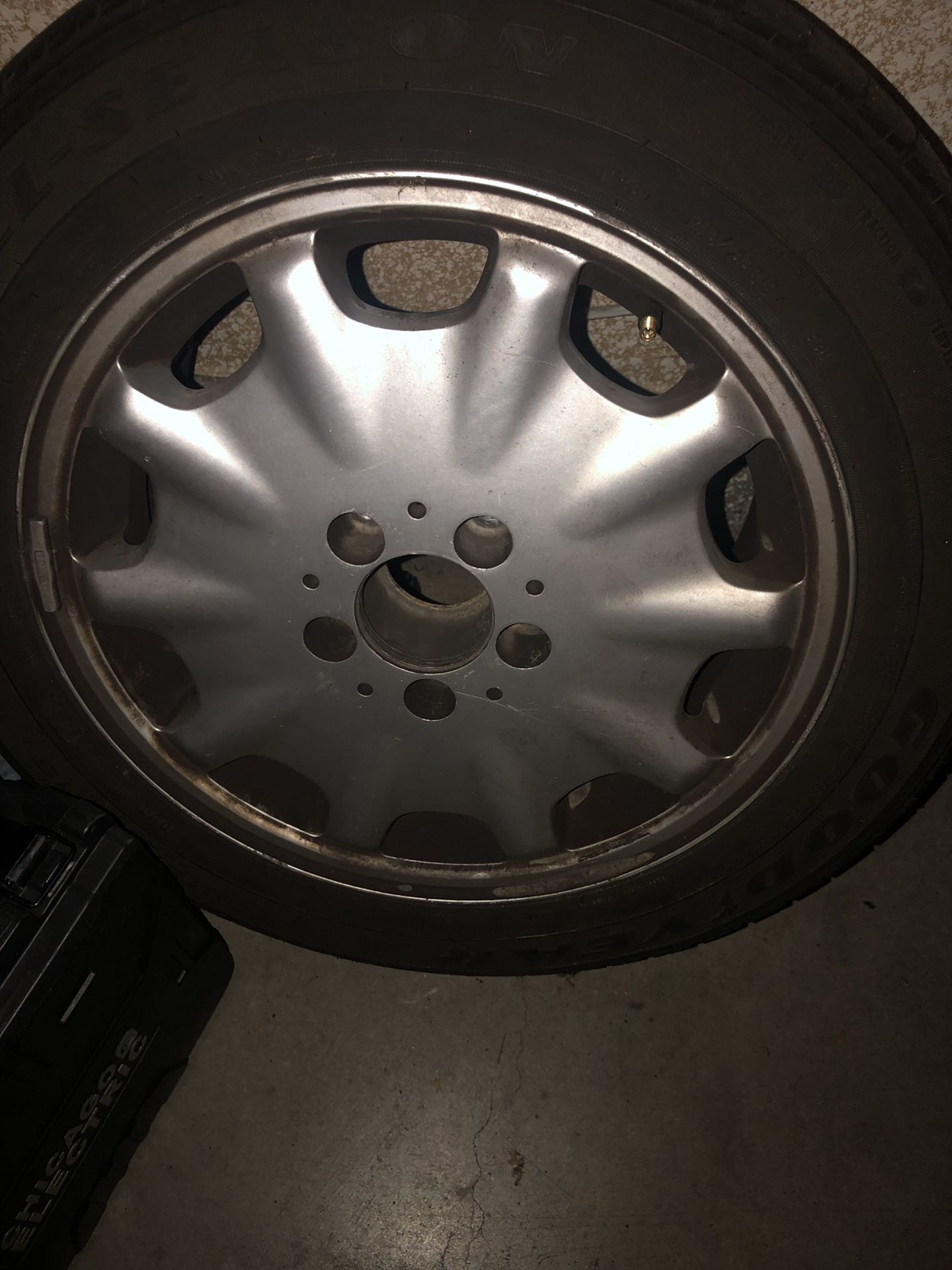 16” Genuine Mercedes wheels.