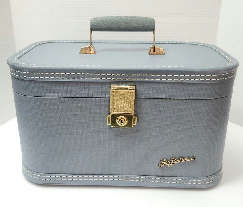 Lady Baltimore Make-Up Case With Mirror